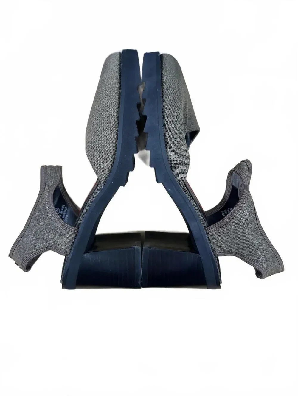 Gloria‎ Vanderbilt Chunky Heel Ankle Strap Sandals